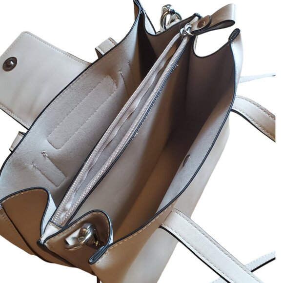 Cream colored Roots Handbag - Picture 2 of 6